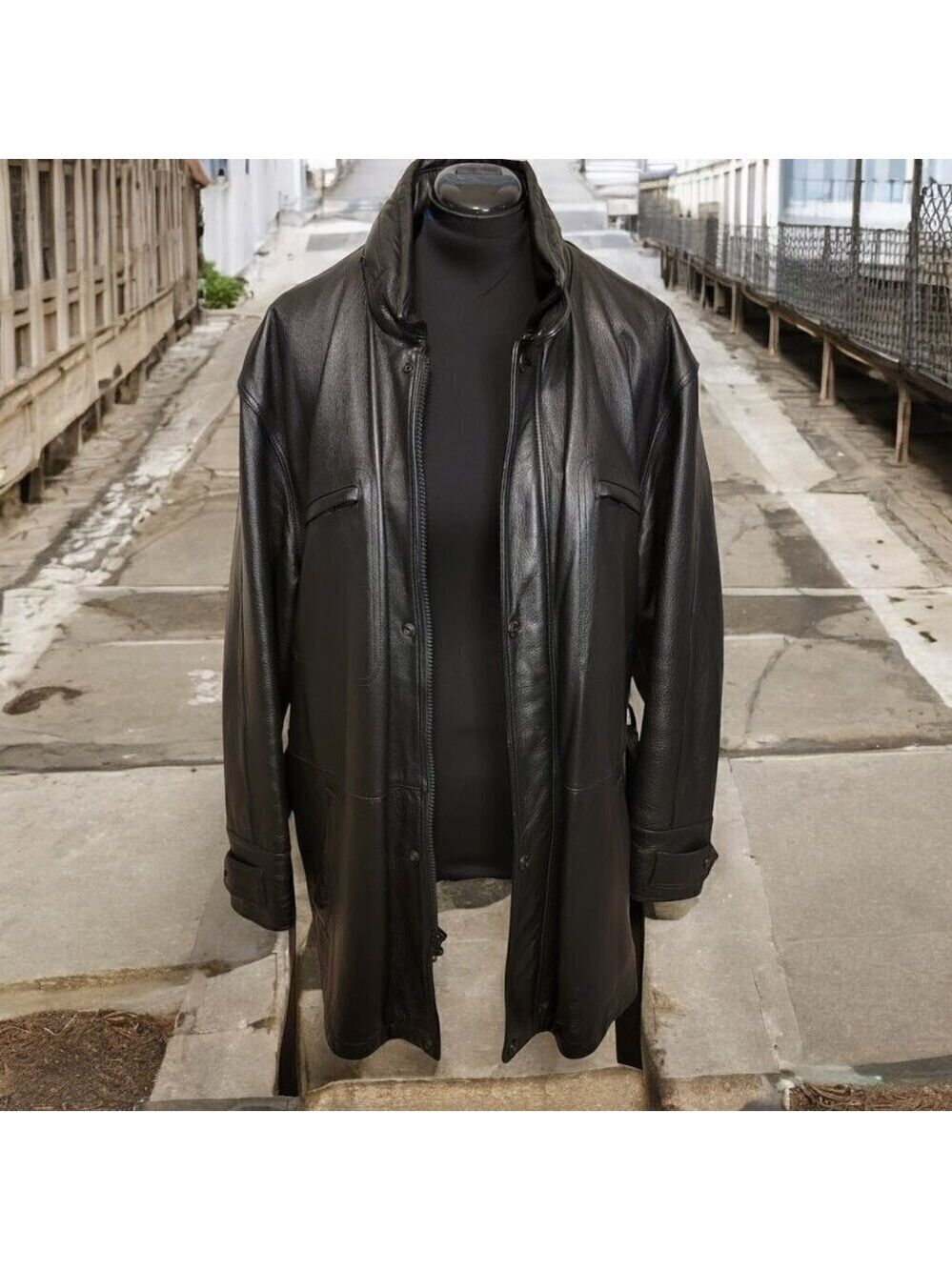 Wilsons Leather Black Mid-Length Coat – Men’s XL Full Zip & Belted Style